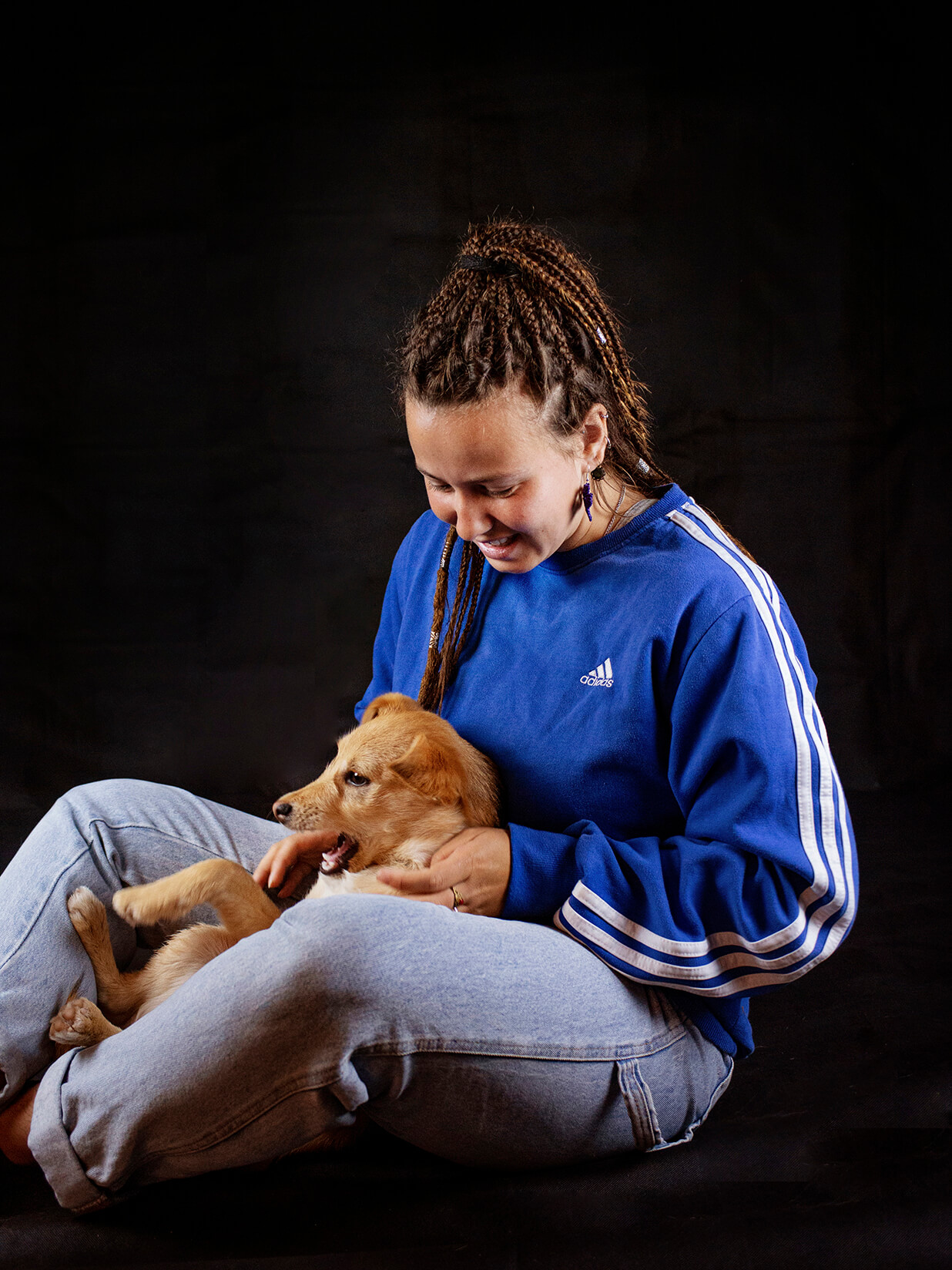 Fotografía de mascotas con familia 